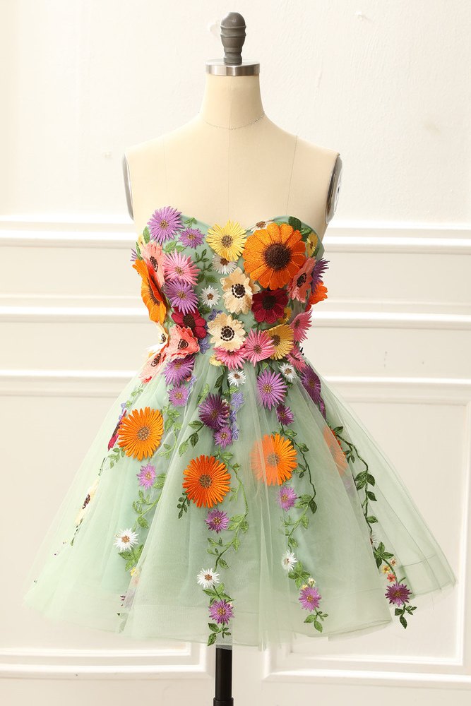 Light Green Strapless 3D Appliques Tulle Homecoming Dress