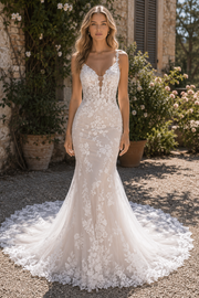 Low V-Neck Sleeveless Lace Appliques Long Wedding Dress