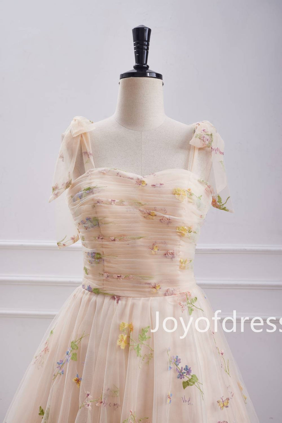 Champagne Floral Embroidered A-Line Short Homecoming Dress