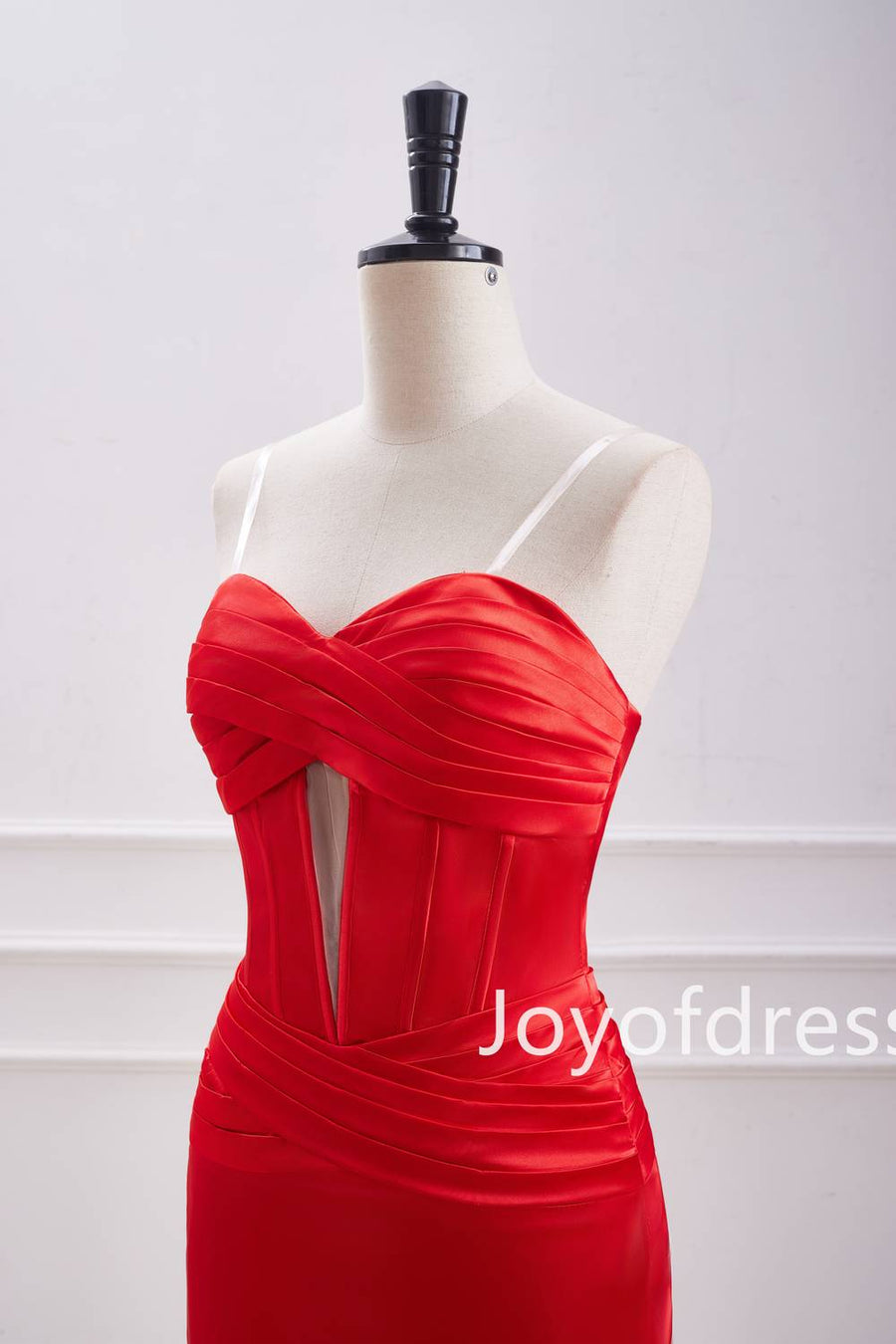 Sweetheart Red Keyhole Ruched Bodycon Homecoming Dress