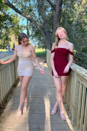 Sexy Fitted Off-Shoulder Sleeveless Pleated Evening Homecoming Dress