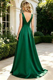 Elegant Satin A-Line Scoop Sleeveless Mother Of The Bride Dress