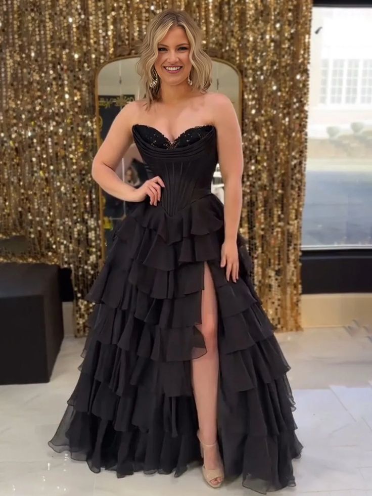 Sweetheart Sleeveless Empire A-Line Tiered Prom Dress