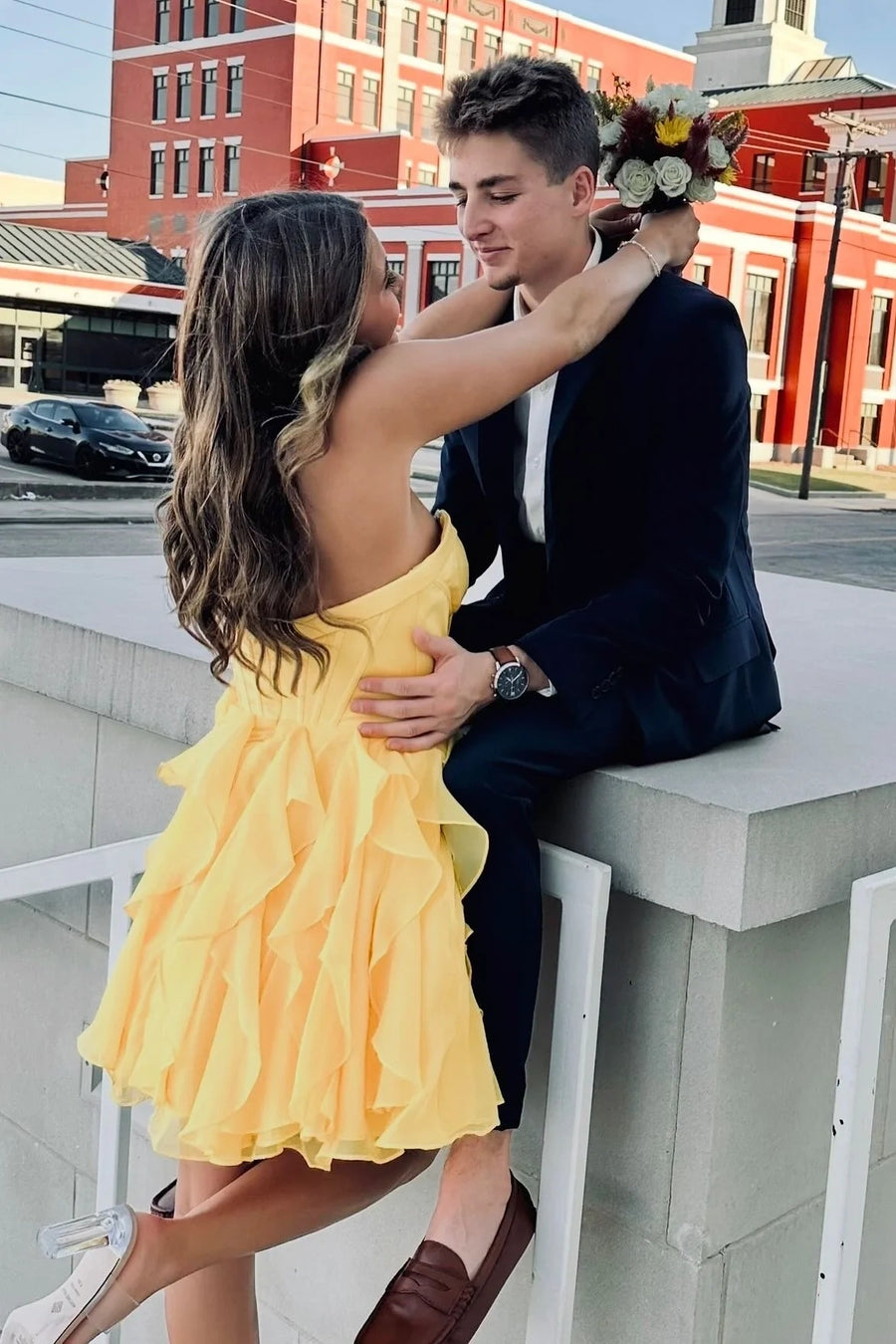 A-Line Strapless Chiffon Ruffle Short Party Homecoming Dress