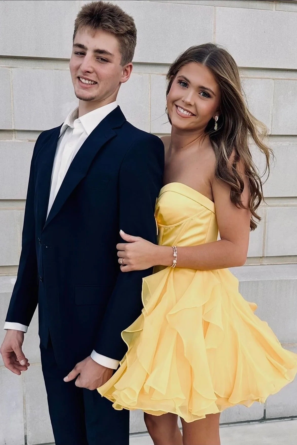 A-Line Strapless Chiffon Ruffle Short Party Homecoming Dress