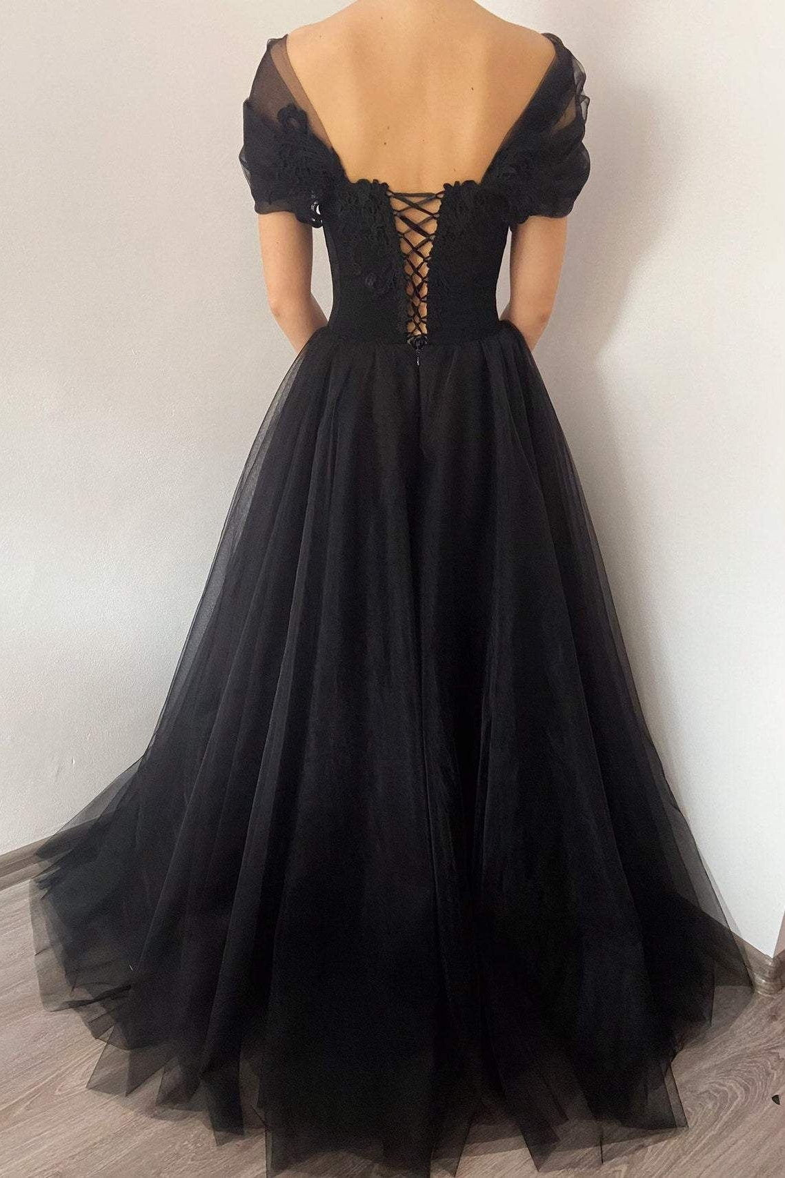 Black Off-Shoulder Tulle A-Line Appliques Party Prom Dress