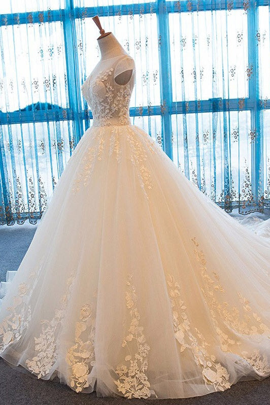 Chic A-Line Cap Sleeves Appliques Tulle Wedding Dress