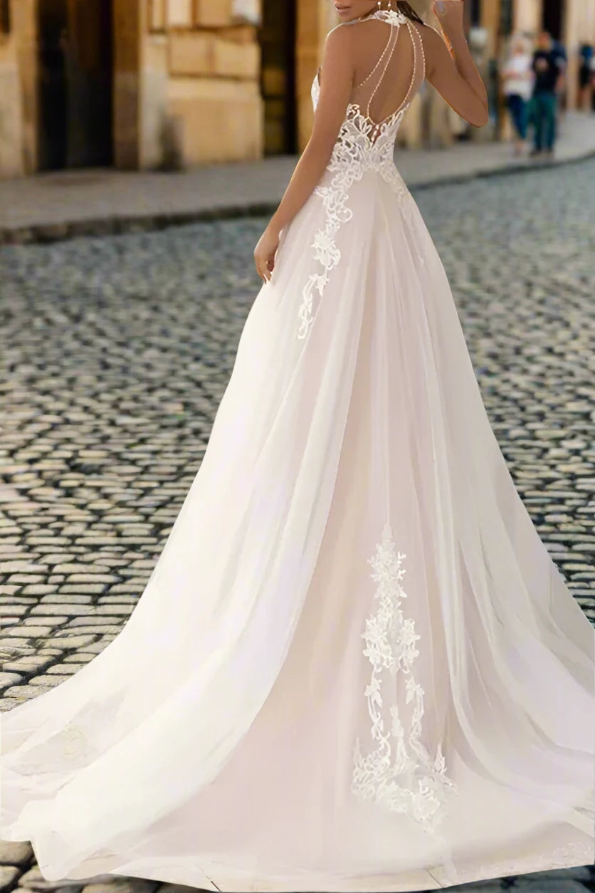 Chic A-Line V-Neck Halter Lace Appliques Wedding Dress