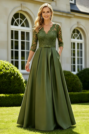 Chic A-Line V-Neck Quarter Sleeve Two Tone Mother Of The Bride Dress