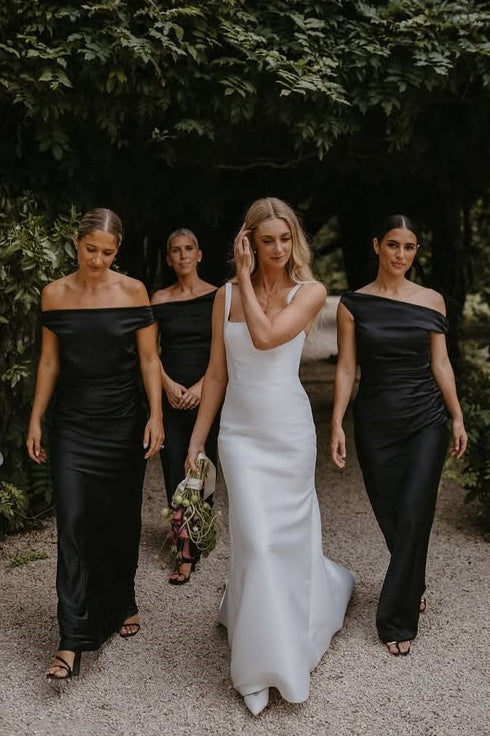 Chic Black Satin Fitted Off-Shoulder Sleeveless Bridesmaid Dress