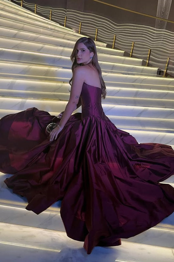 Chic Satin A-Line Strapless Pleated Maxi Party Prom Dress