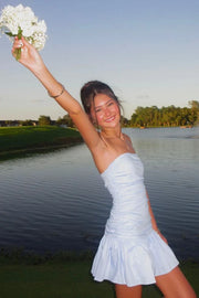 Chic Satin A-Line Strapless Zipped Short Party Homecoming Dress