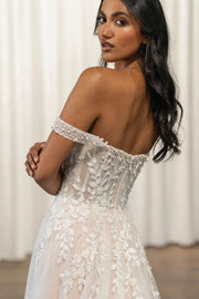Chic Tulle A-Line Empire Off-Shoulder Lace Appliques Wedding Dress