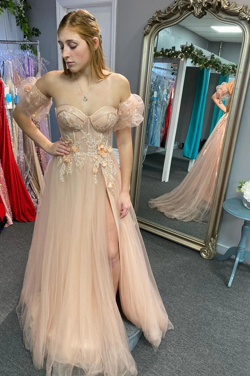 Chic Tulle A-Line Sweetheart Appliques With Side Slit Prom Dress