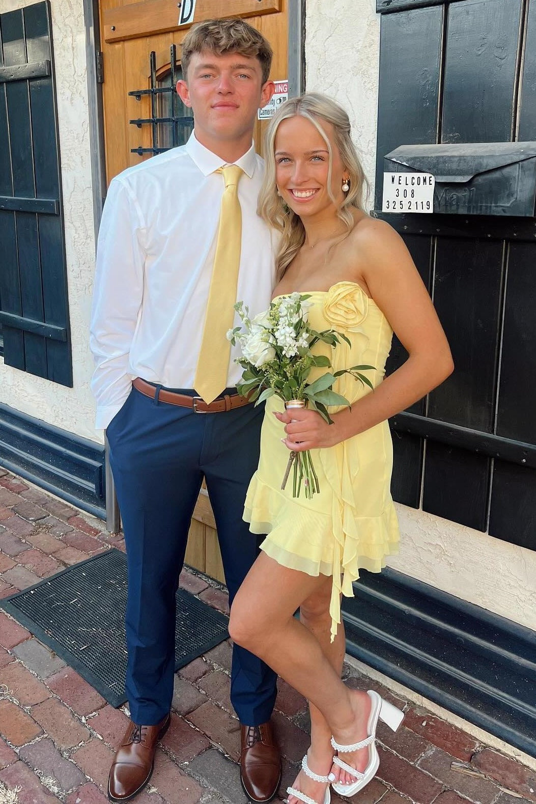Chiffon Strapless Ruffle Mini Party Homecoming Dress