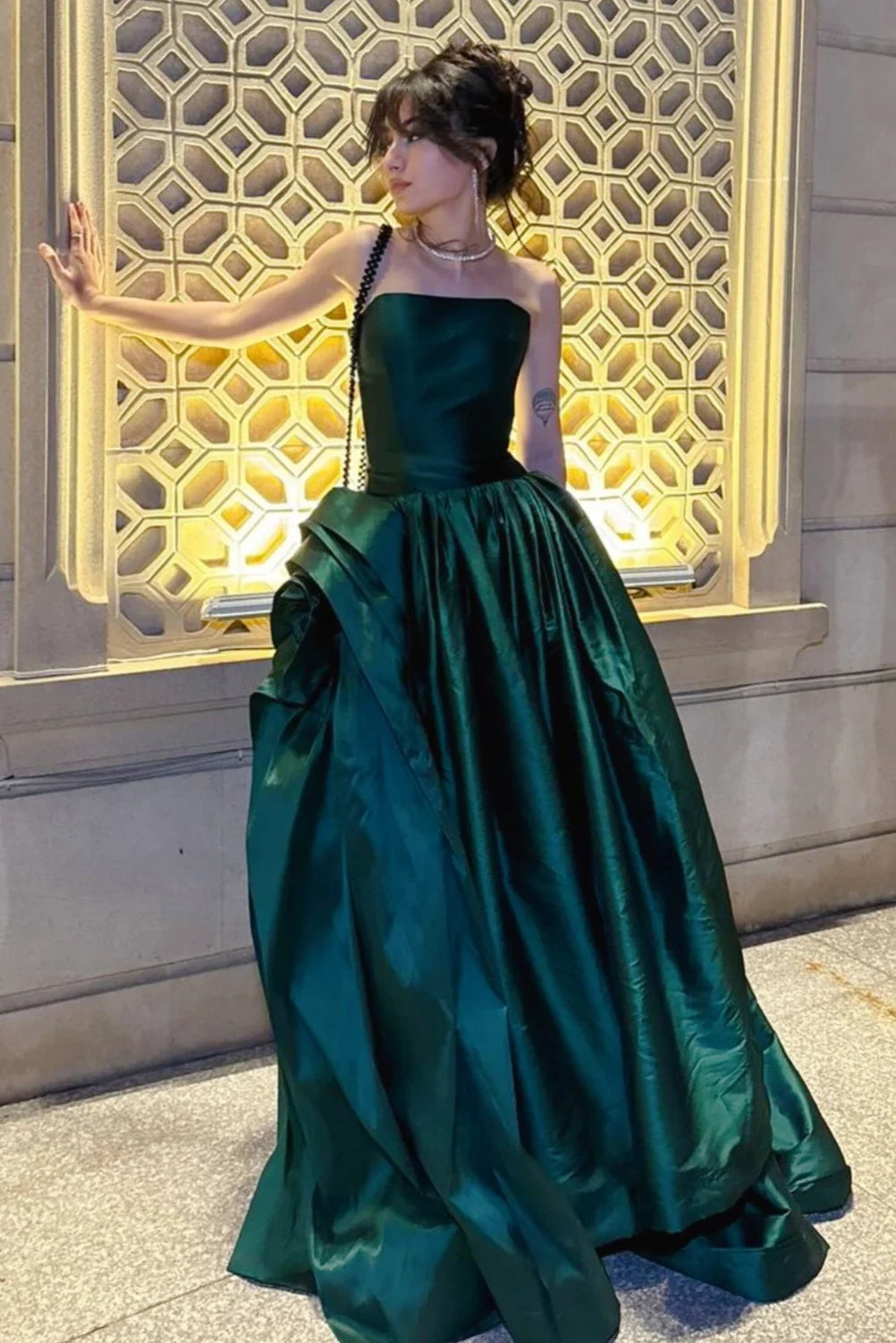 Classic Satin A-Line Strapless Empire Party Prom Dress With Slit
