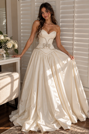 Classic Sweetheart Strapless A-Line Beaded Formal Party Prom Dress