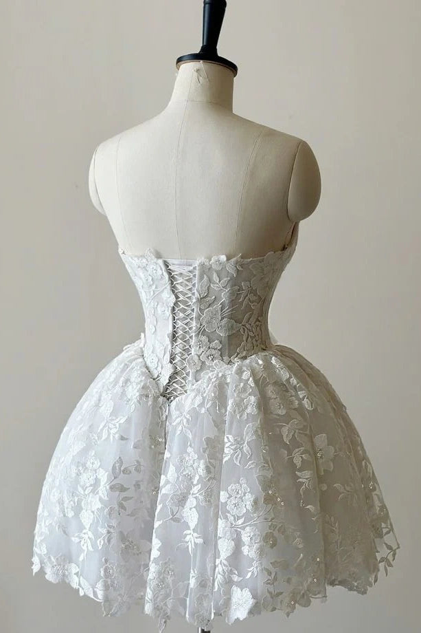 Cute Lace A-Line Empire Sweetheart Strapless Homecoming Dress