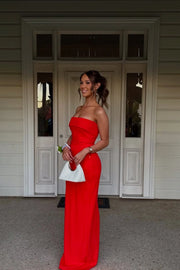 Elegant Red Satin Fitted Empire Sleeveless Long Party Prom Dress