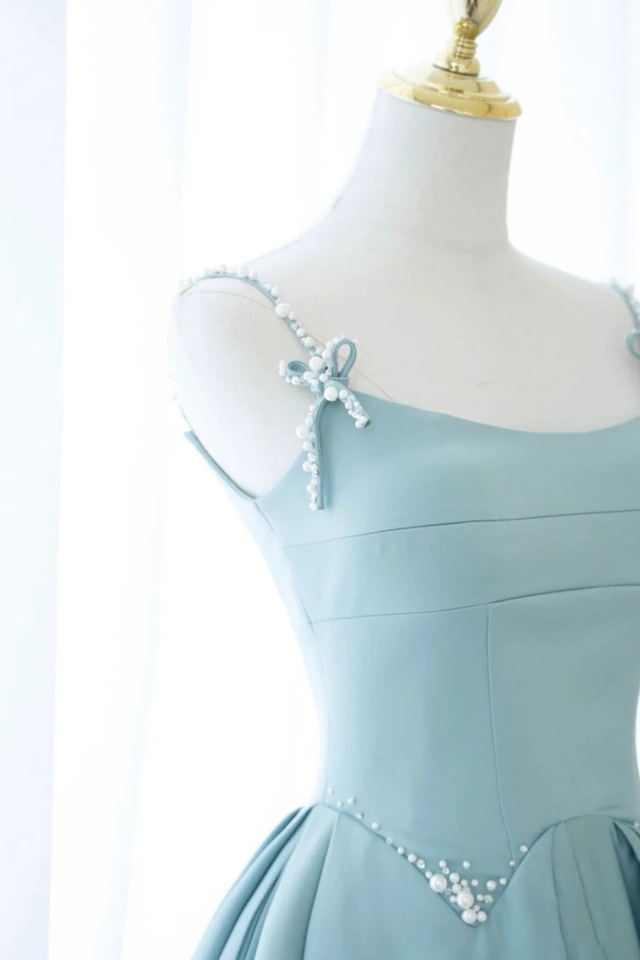 Elegant Satin A-Line Bateau Sleeveless Long Party Prom Dress