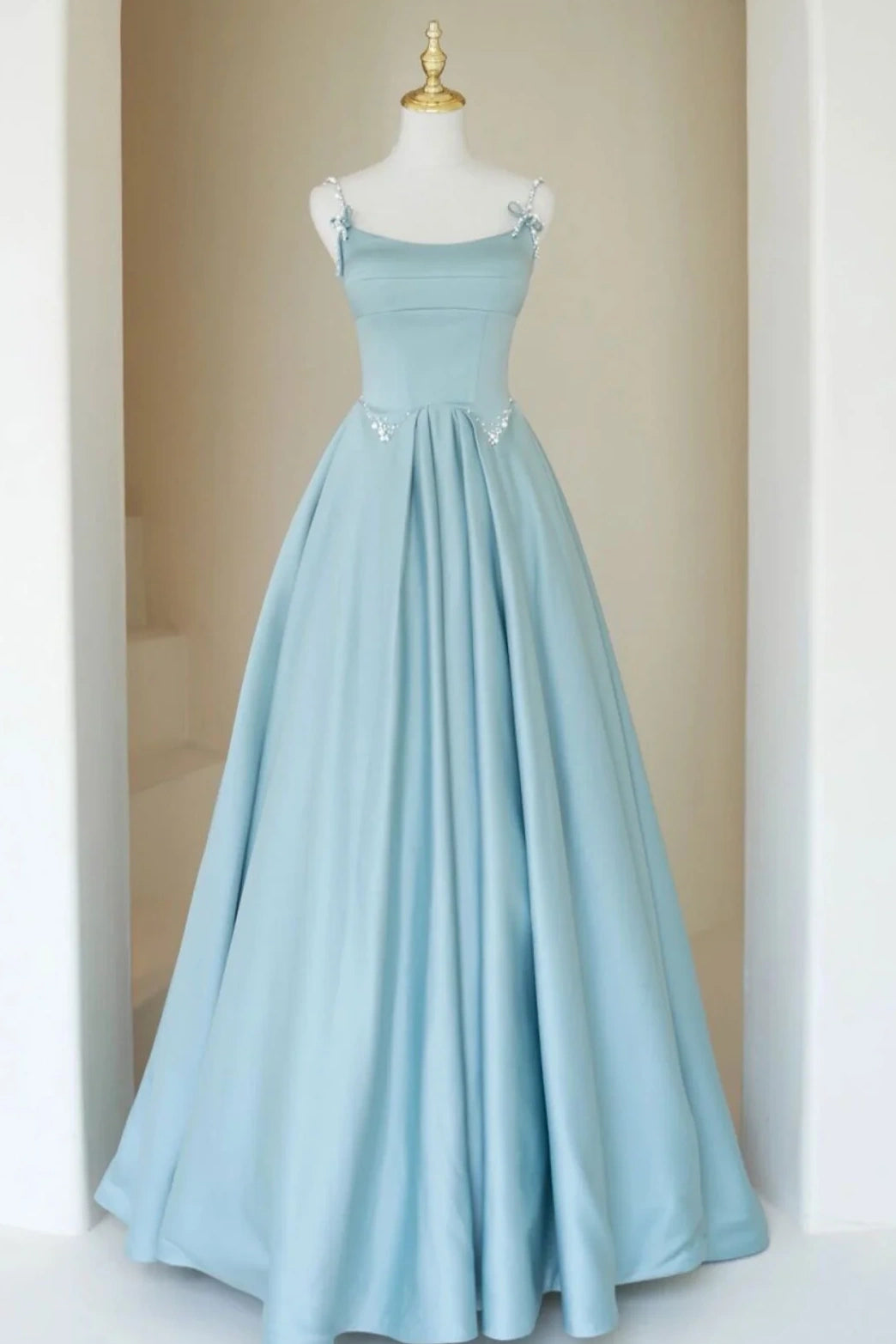 Elegant Satin A-Line Bateau Sleeveless Long Party Prom Dress