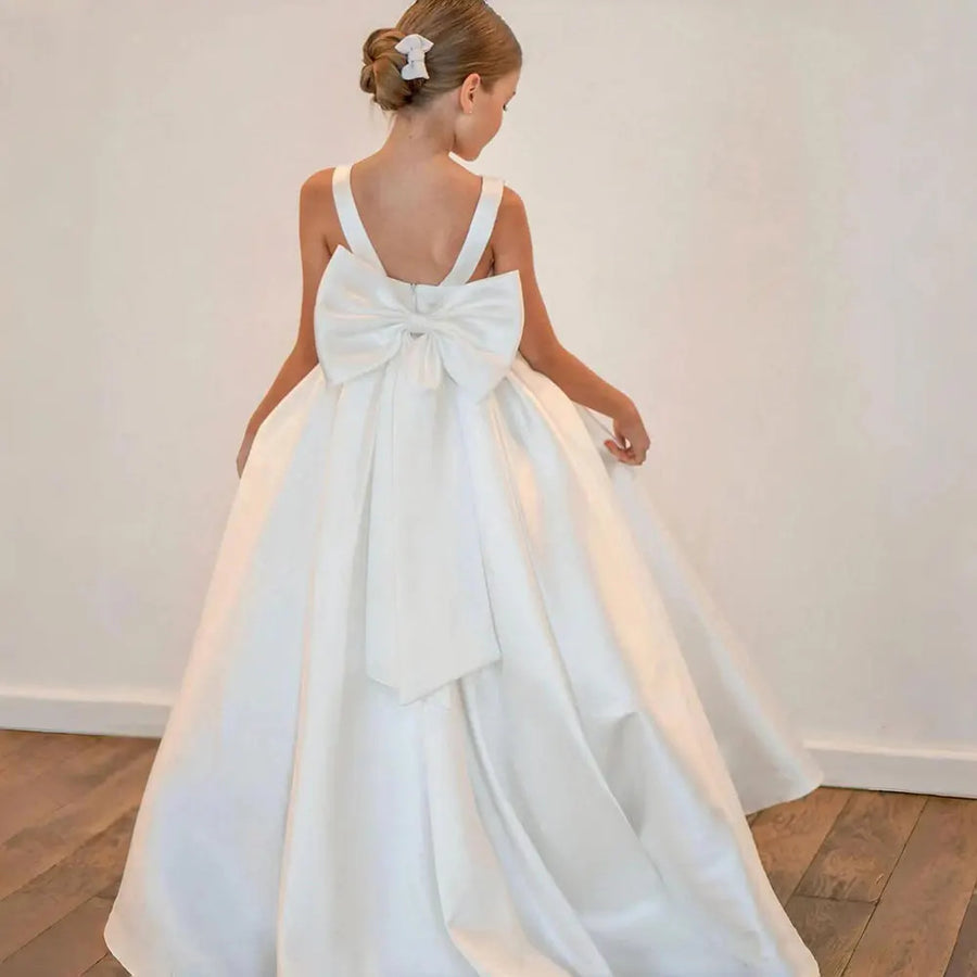 Elegant Satin A-Line Scoop Flower Girl Dress With Bow