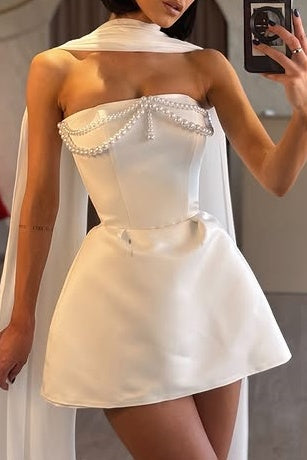 Elegant Satin A-Line Strapless Empire Mini Homecoming Dress