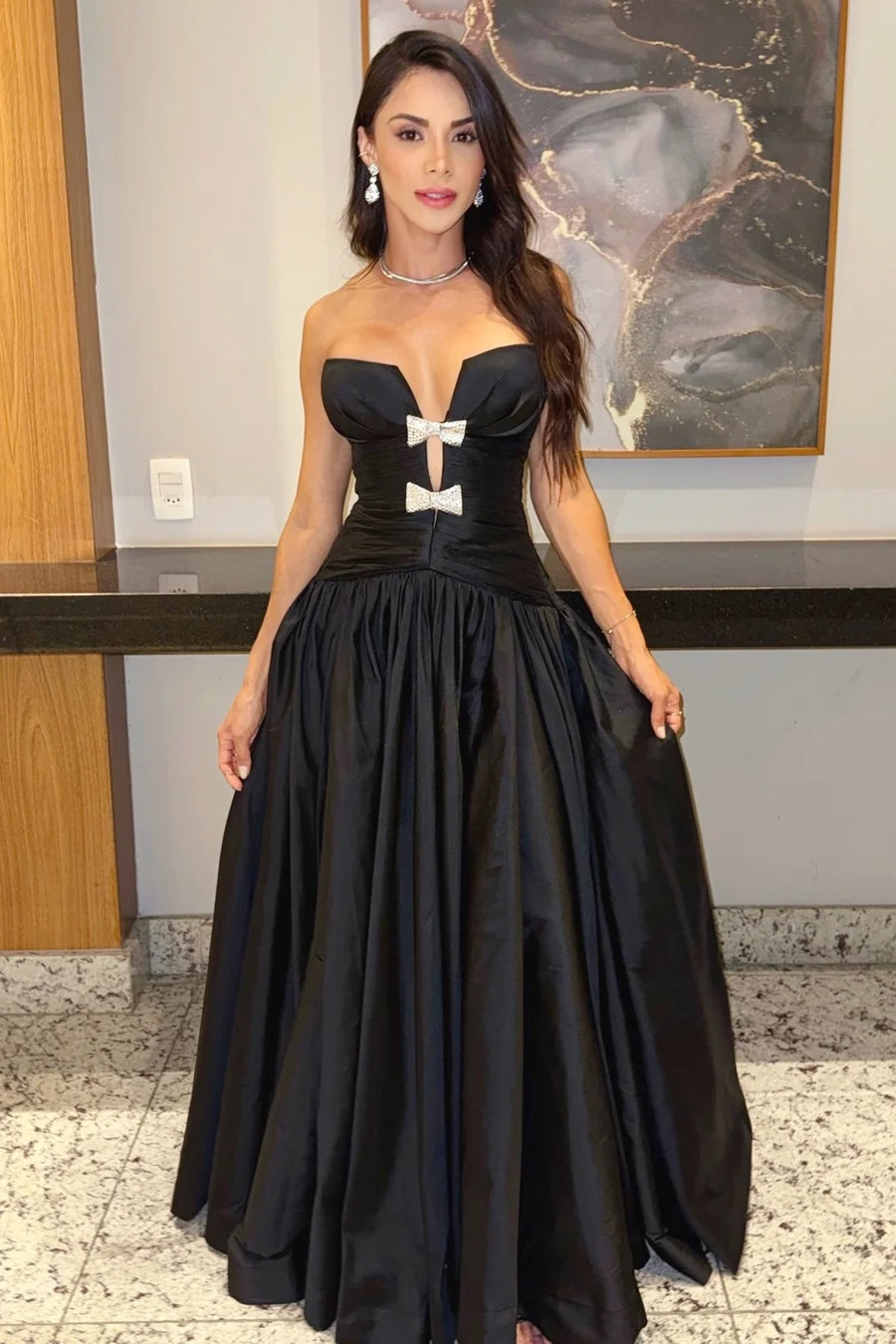 Elegant Satin Strapless Empire Black Party Prom Dress