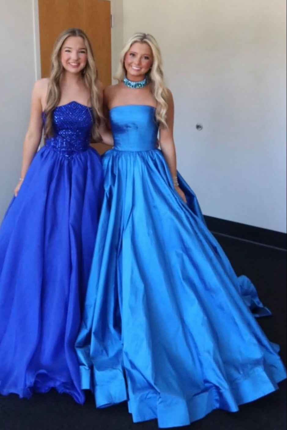 Elegant Strapless Satin A-Line Empire Party Prom Dress With Train
