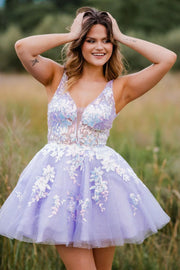 Glitter Tulle A-Line V-Neck Sleeveless Appliques Homecoming Dress