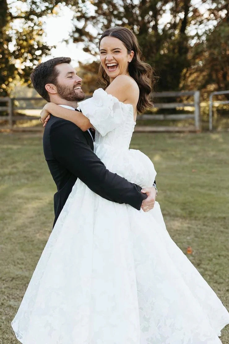Gorgeous Off-Shoulder Lace A-Line Empire Wedding Dress