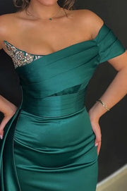 Green One Shoulder Sleeveless Empire Party Prom Dress With Side Train