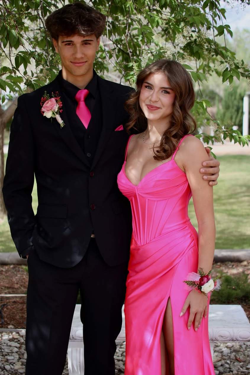 Hot Pink Satin Mermaid v-Neck Sleeveless Party Prom Dress With Leg Slit