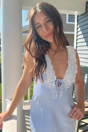 Lace And Satin V-Neck Sleeveless Sheath Mini Homecoming Party Dress