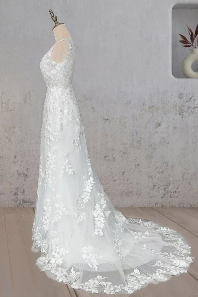 Lace Appliques V-Neck Sleeveless With Train Wedding Dress