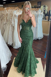 Lace Trumpet V-Neck Spaghetti Straps With Train Prom Dress