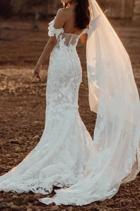 Lace Wedding Dress Sweetheart Off-Shoulder Wedding Dress Custom Color / US 16 Lace Wedding Dress Sweetheart Off-Shoulder Wedding Dress Custom Color / US 16