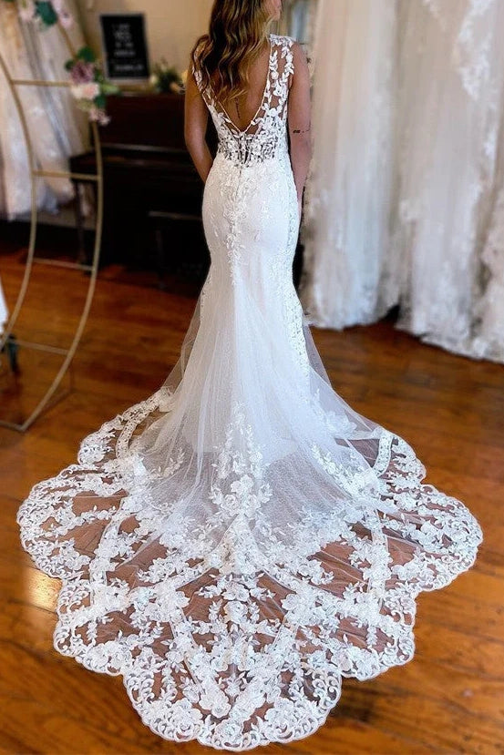 Mermaid Low V-Neck Sleeveless Backless Lace Wedding Dress