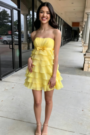 Modern Strapless A-Line Chiffon Tiered Homecoming Dress