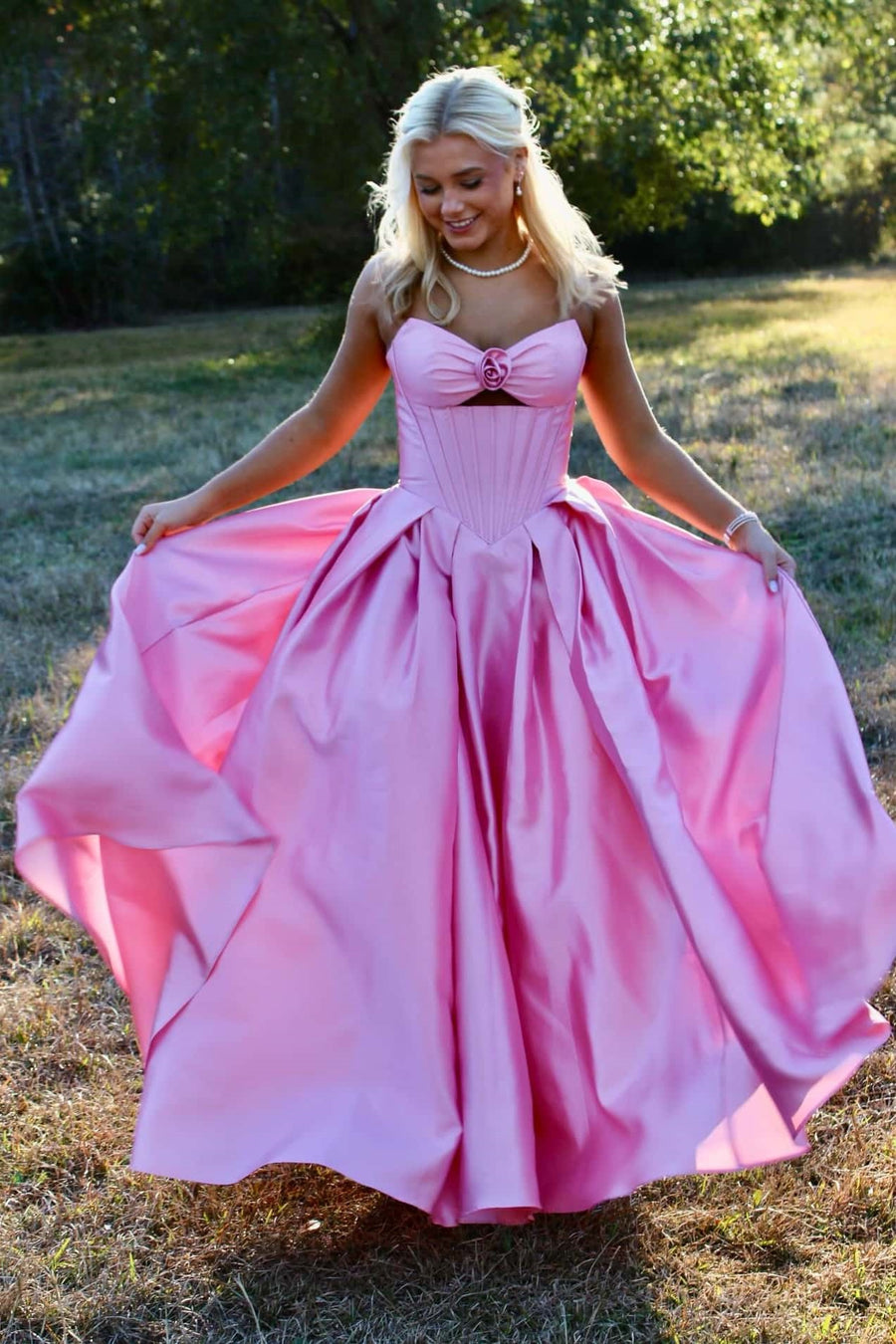 Modest Sweetheart Strapless A-Line Satin Party Prom Dress