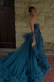 Modest Tulle A-Line Strapless Ruffle Party Prom Dress With Train