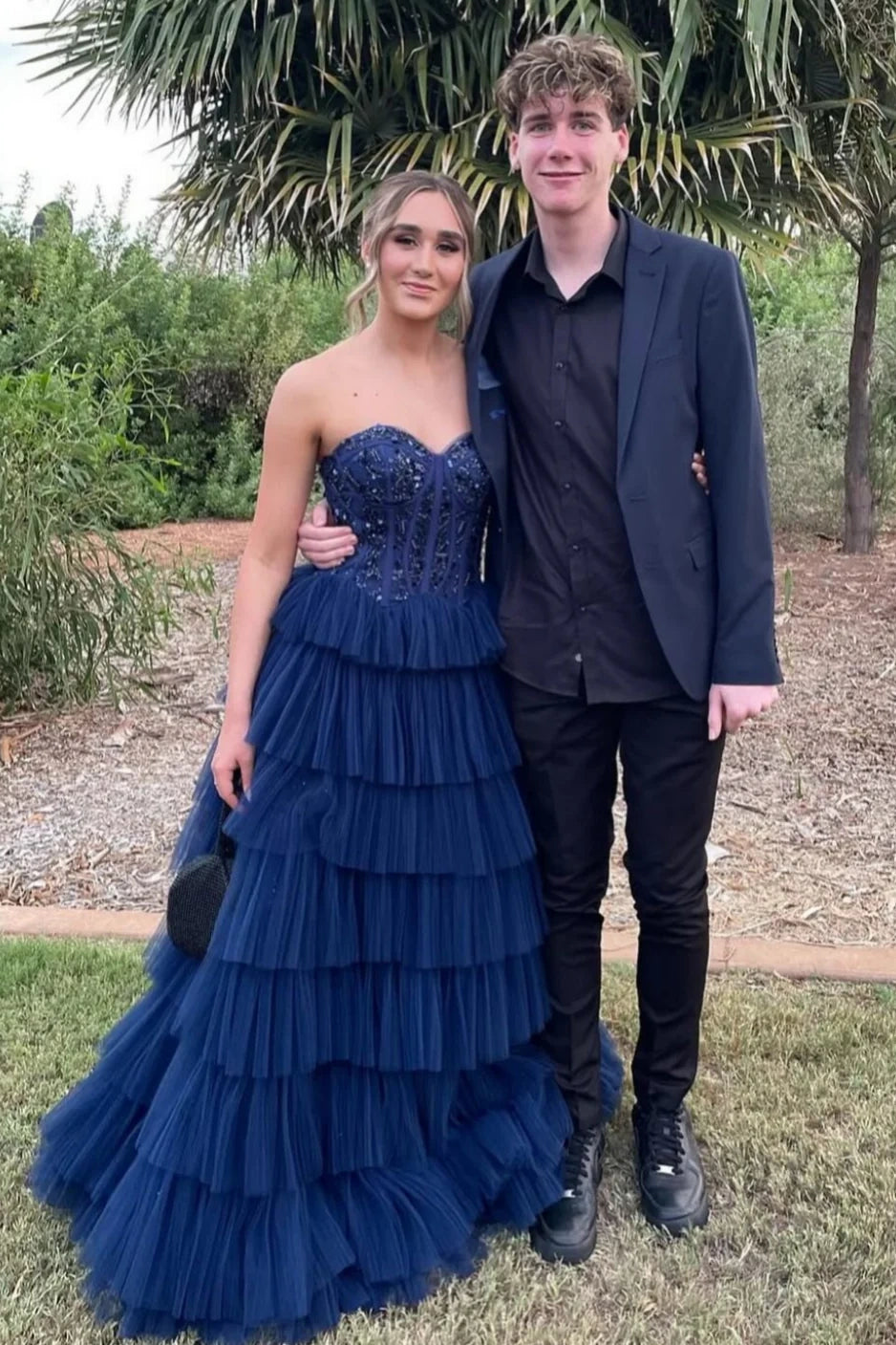 Navy Blue Sweetheart Sleeveless Appliques Tiered Party Prom Dress