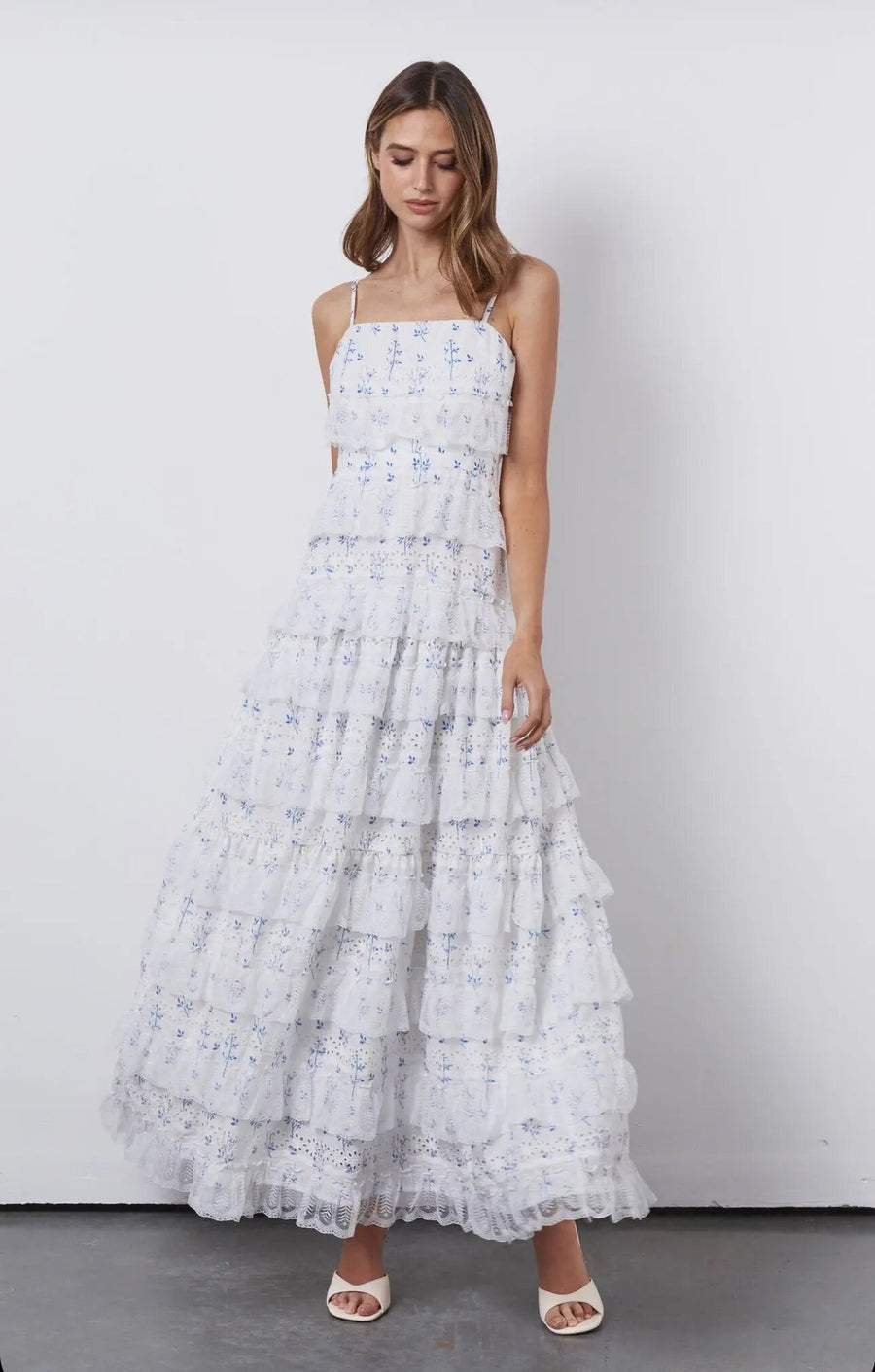 Pretty A-Line Tiered Sleeveless Floral Party Prom Dress