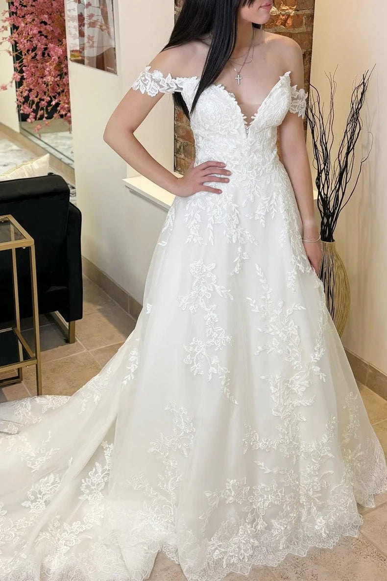 Off-Shoulder Lace A-Line Empire Wedding Dress With Train