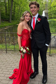 Off-Shoulder Satin Mermaid Party Prom Dress With Lace Appliques 