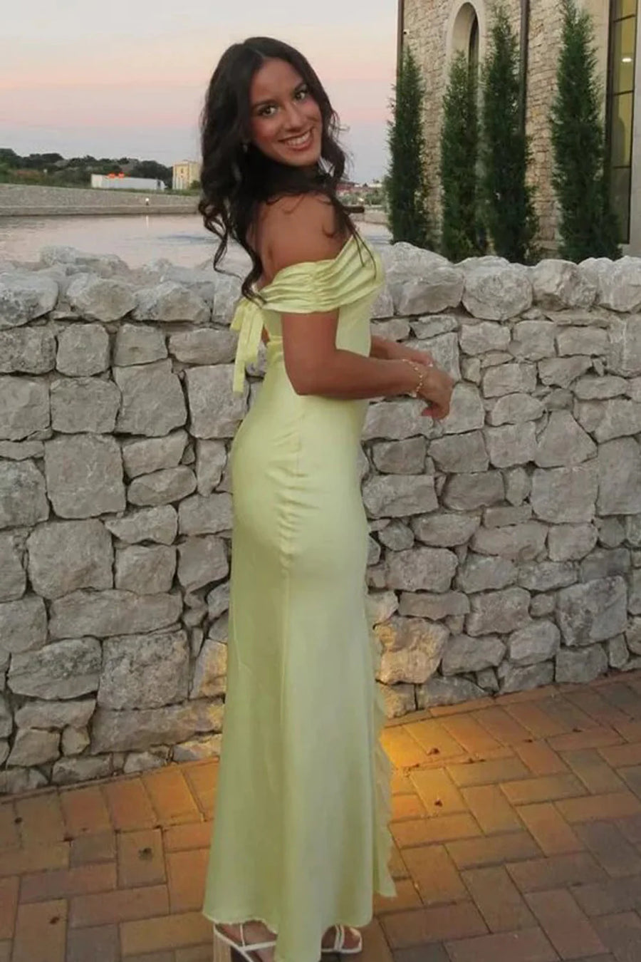 Off-Shoulder Sleeveless Satin Sheath Leg Slit Party Prom Dress