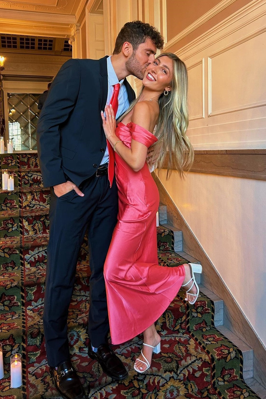 Pretty Off-Shoulder Sleeveless Satin Fitted Party Prom Dress