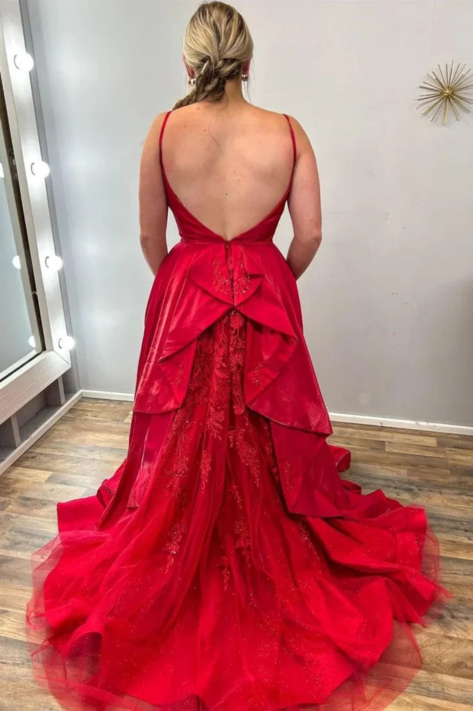 Red Sweetheart Sleeveless A-Line Prom Dress With Train