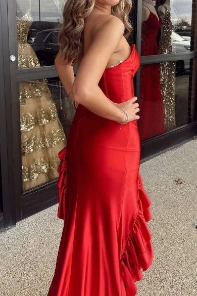 Red Sweetheart Strapless Ruffled Party Prom Dress With Train