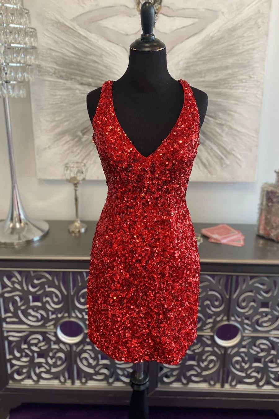 Red V-Neck Sleeveless Bodycon Sequins Homecoming Dress